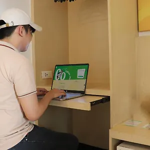 ゴー ホテルズ エルミタ マニラ市