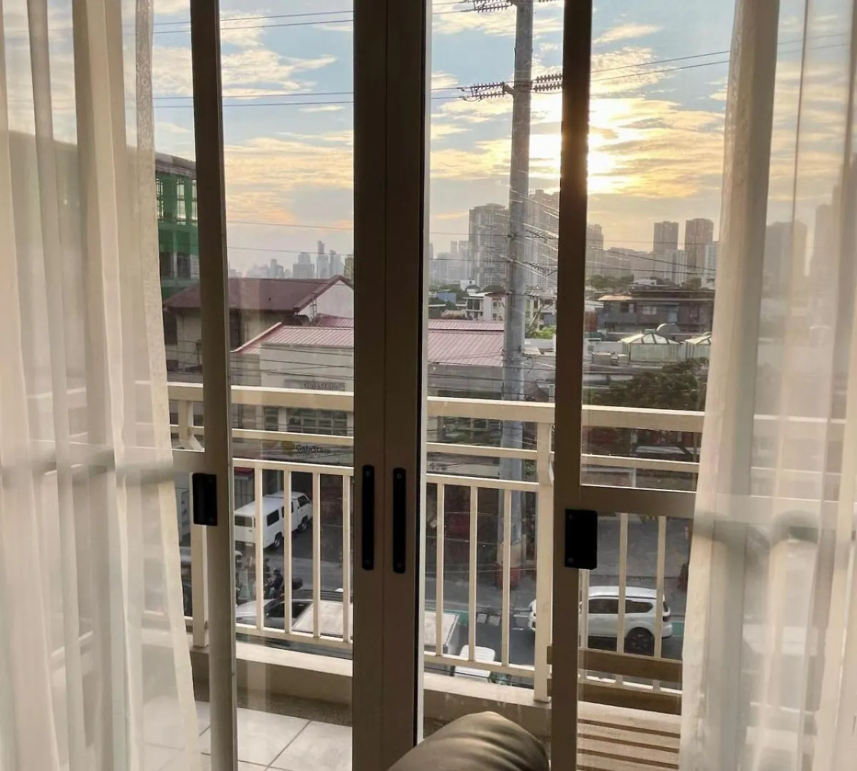 5 Star Luxury Condo - Metro Manila Philippines