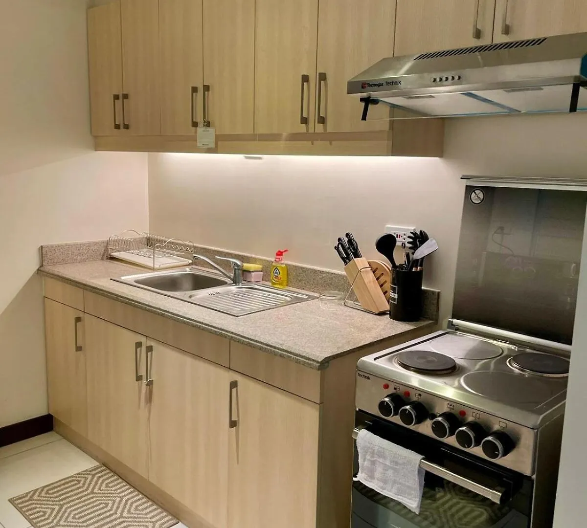 5 Star Luxury Condo - Metro Manila