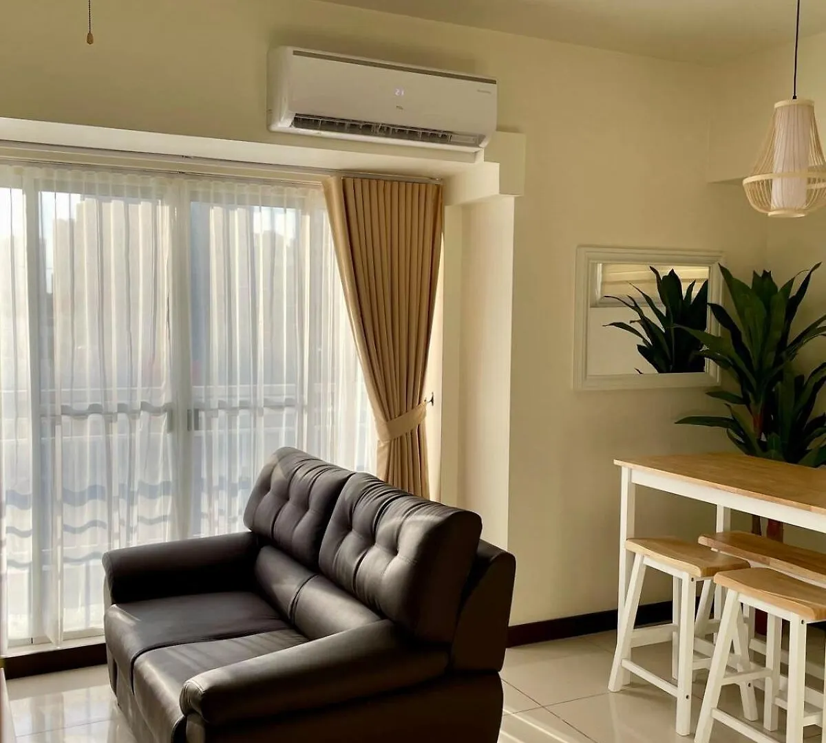 5 Star Luxury Condo - Metro Manila
