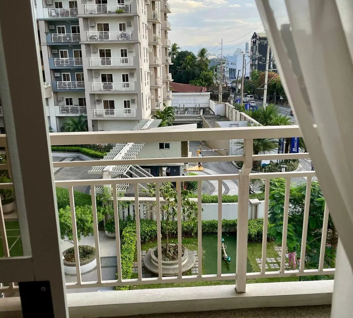 5 Star Luxury Condo - Metro Manila Apartment